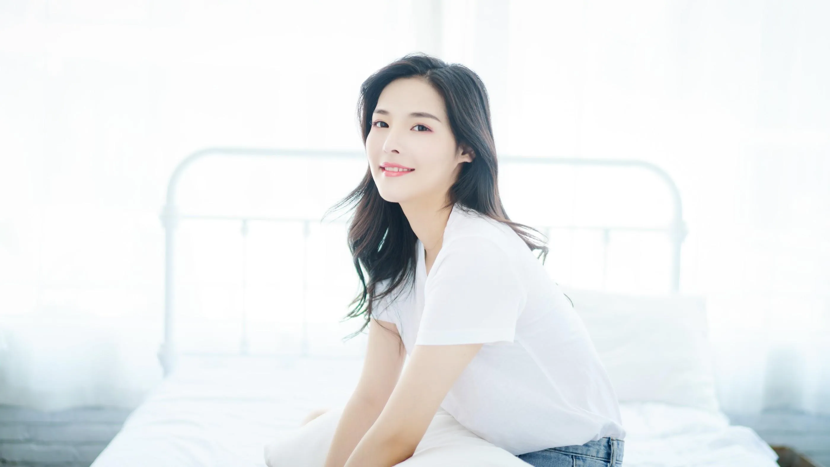 [YITUYU艺图语]2022.02.08 大长腿女孩的私房照 小容 [30P]插图6